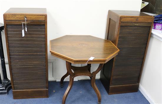 A pair of oak filing cabinets W.44cm